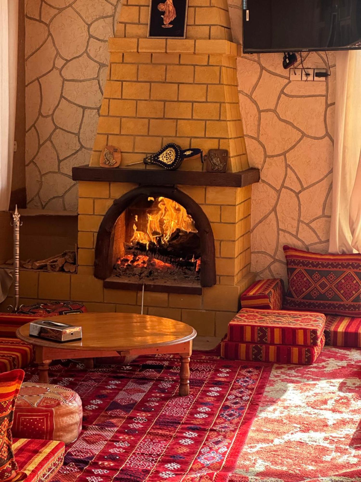 Dar Al Qanass Imane Hostel Midelt Bagian luar foto