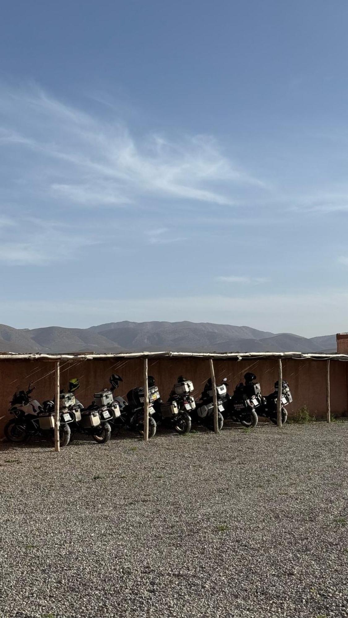 Dar Al Qanass Imane Hostel Midelt Bagian luar foto