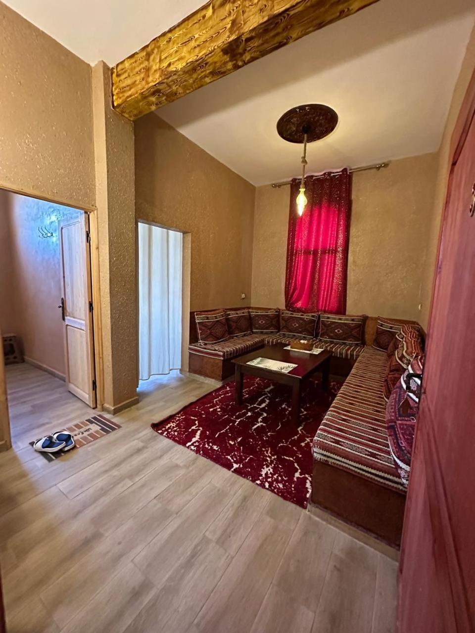 Dar Al Qanass Imane Hostel Midelt Bagian luar foto